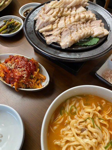 고향보쌈집 이미지