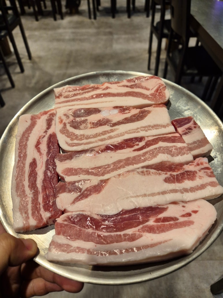 정돈숯불구이 이미지