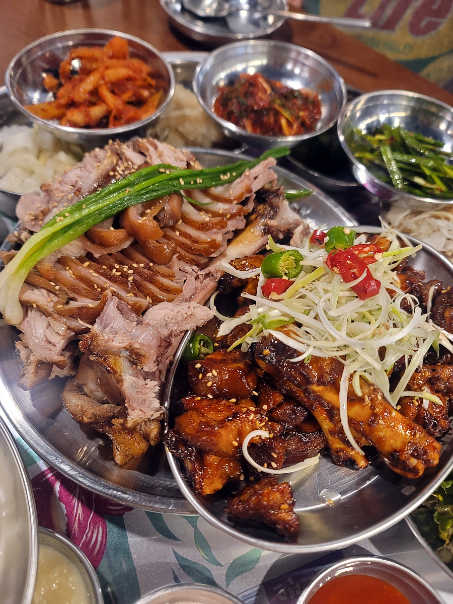 완미족발 이미지