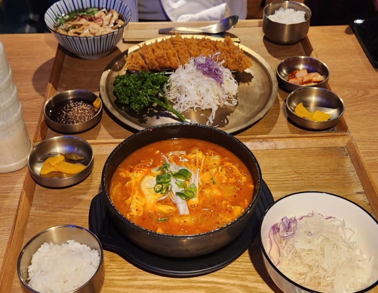 또랭이돈까스 이미지