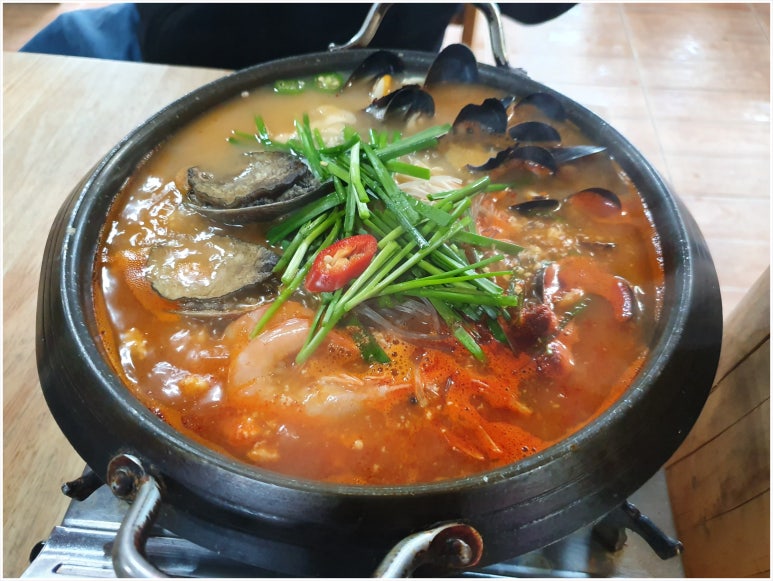 기와집 수제비 이미지