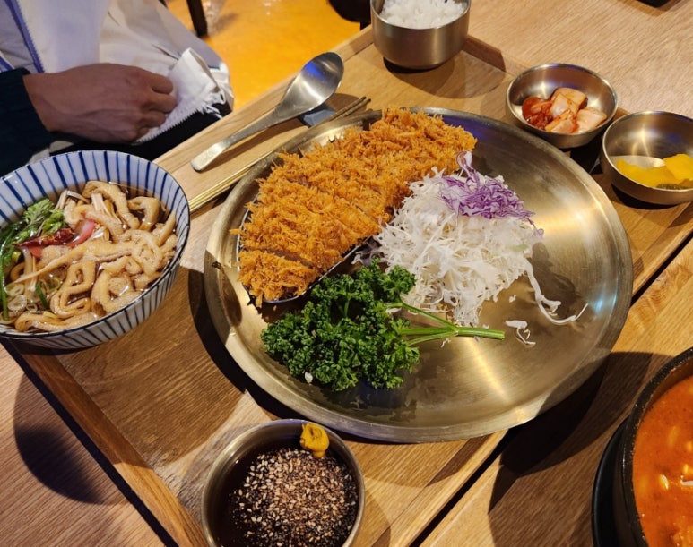 또랭이돈까스 이미지