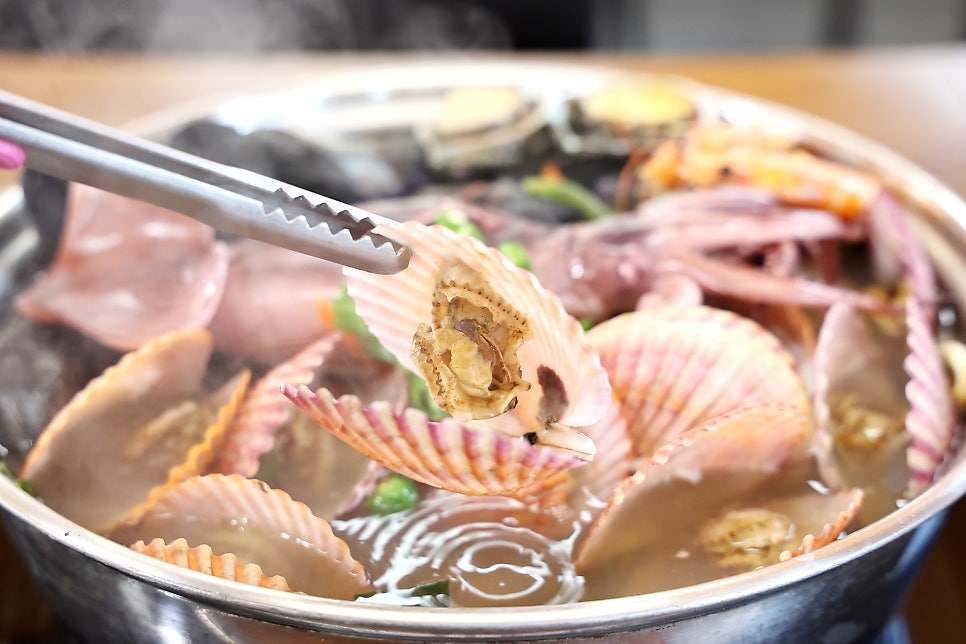황금칼국수 이미지