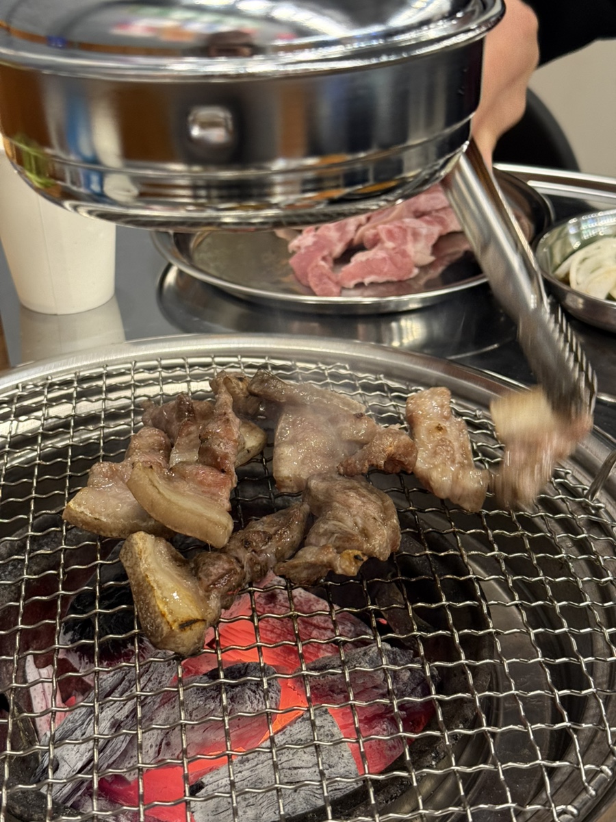 마당숯불돼지 이미지