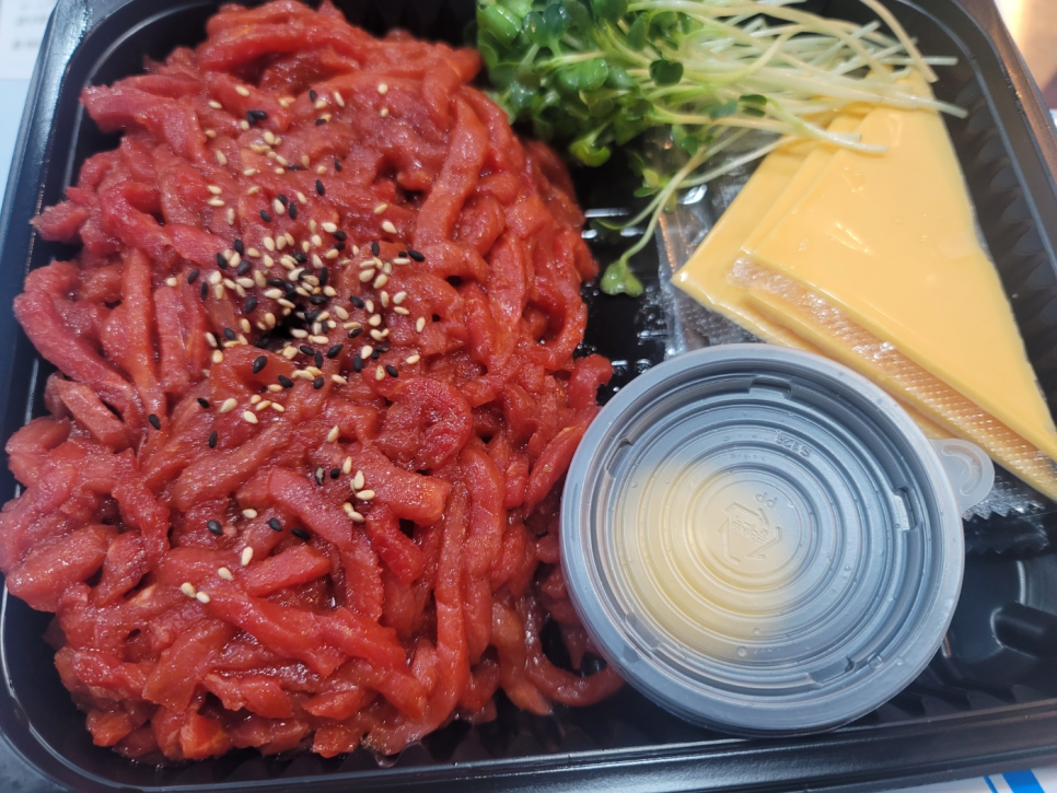 육회랑족발이랑 이미지