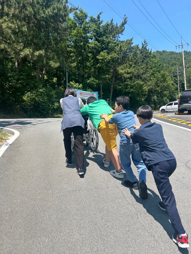 창원동백학교 이미지