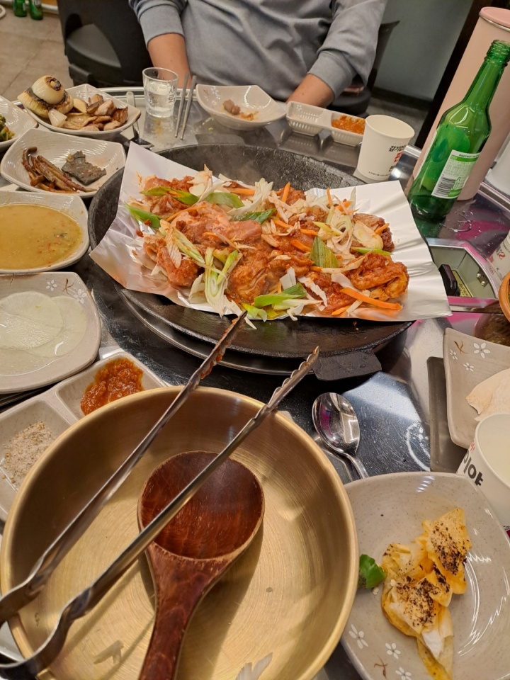 꽃돼지모임 이미지