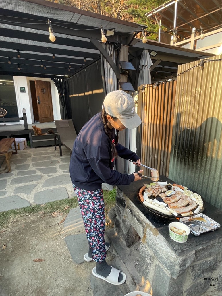 시골솥뚜껑삼겹살 이미지