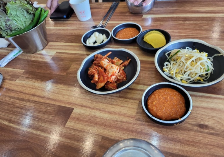 김이네행복한족발집 이미지