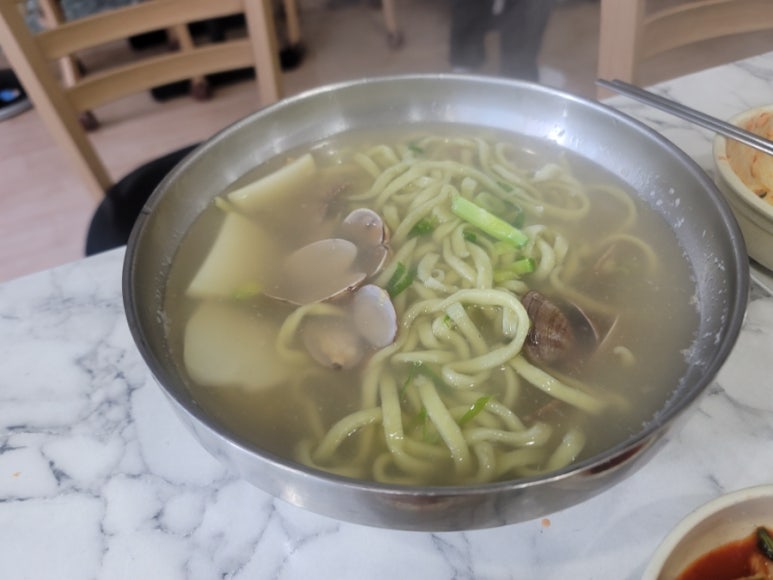 홍두깨엄마손칼국수 이미지