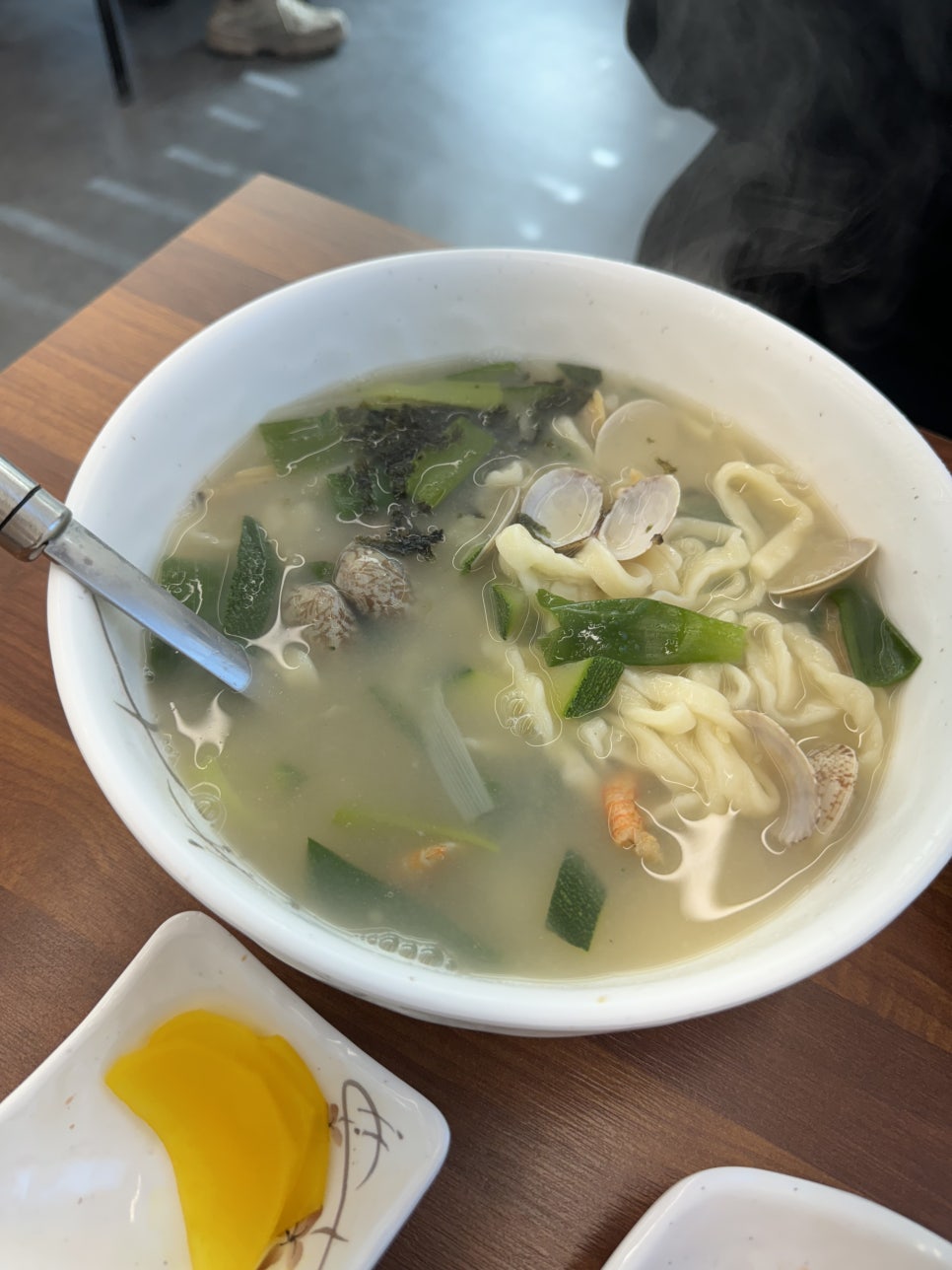 팔봉칼국수 이미지