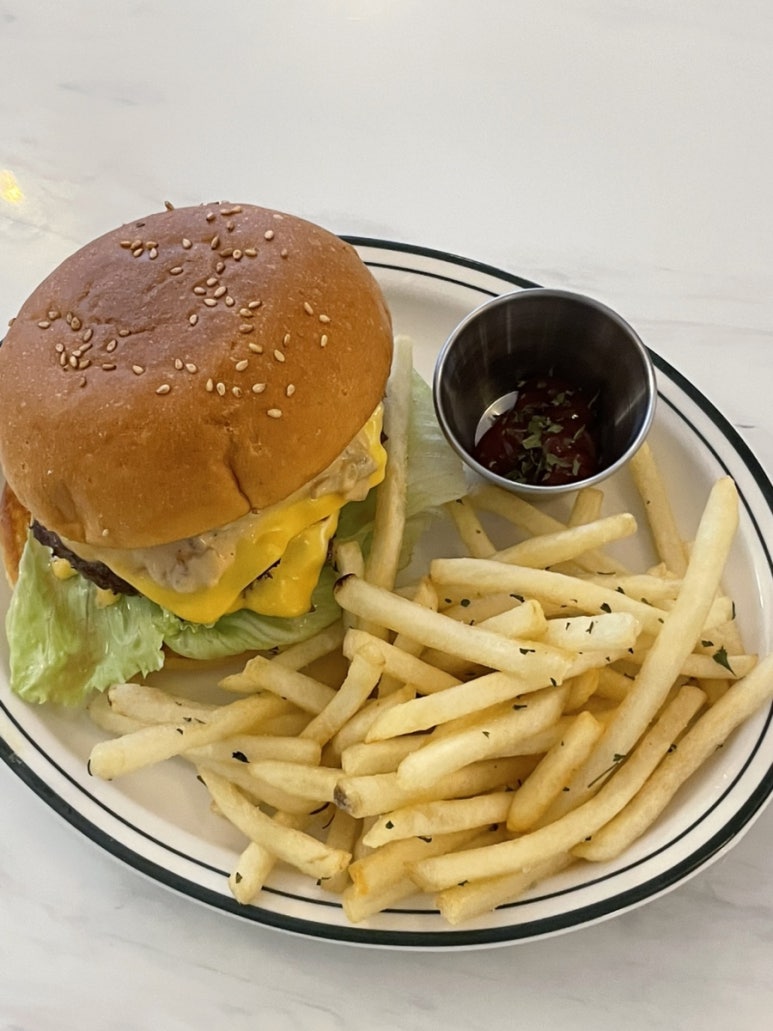 치즈앤패티(cheese and patty) 이미지