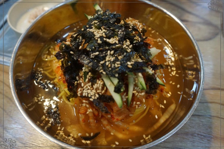 모란냉면 이미지
