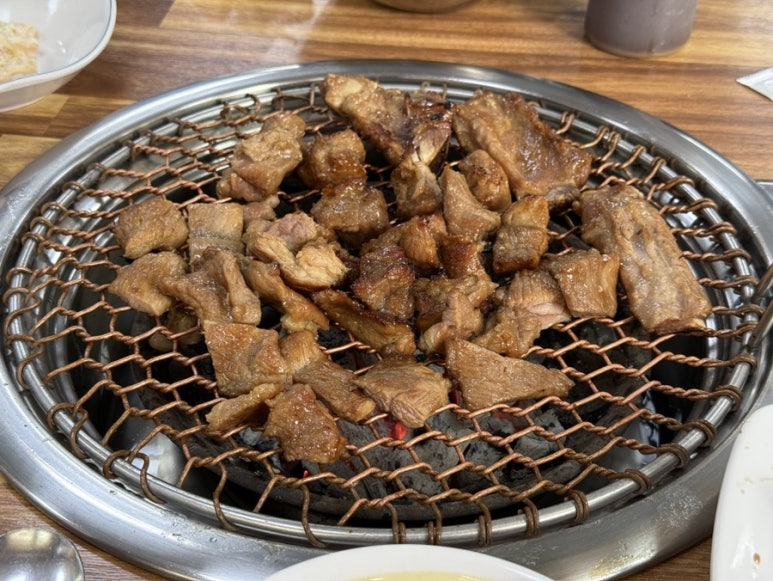 유구숯불갈비 이미지