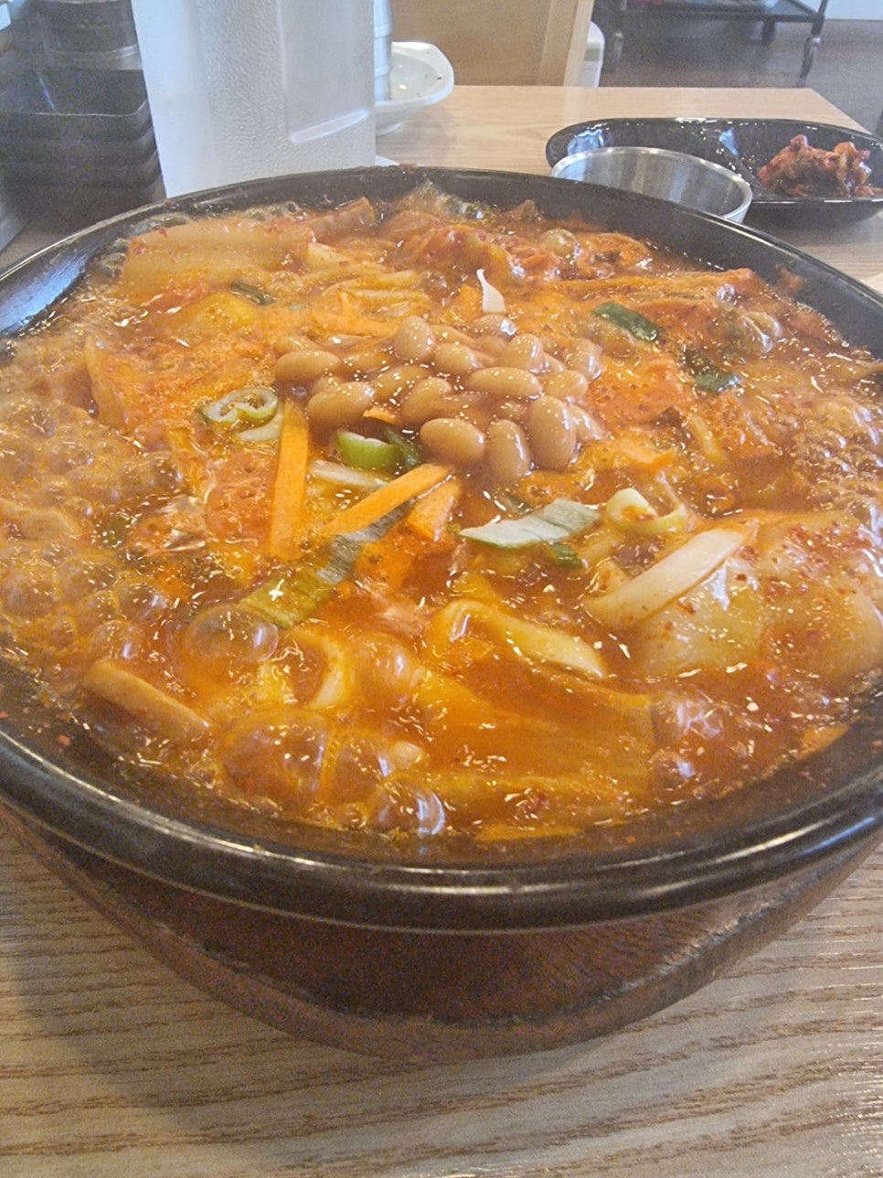 뚝배기육칼 이미지