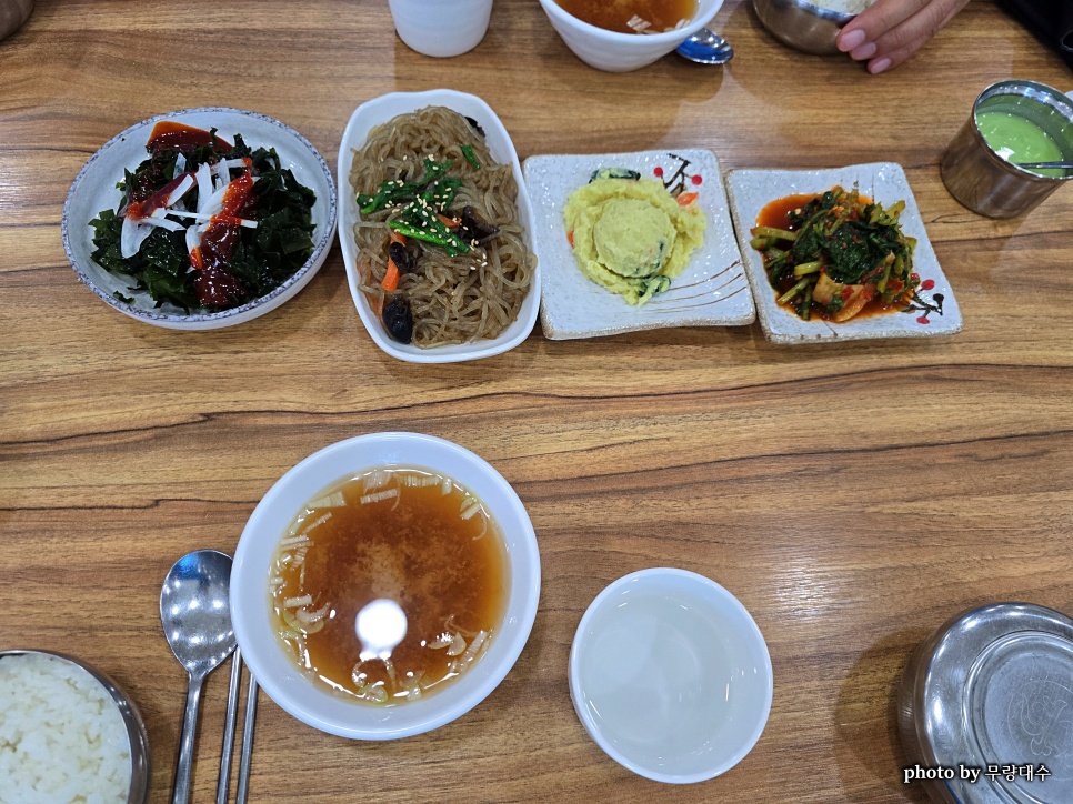 봉산암반수송어회 이미지