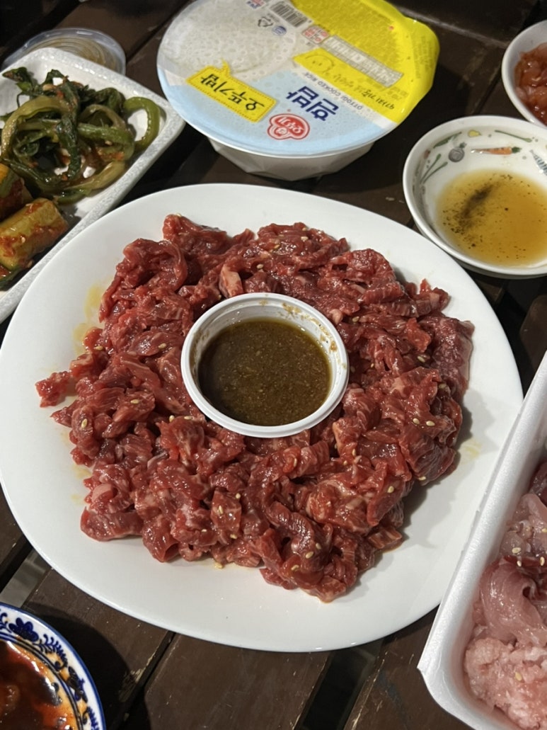 팔일축산 이미지