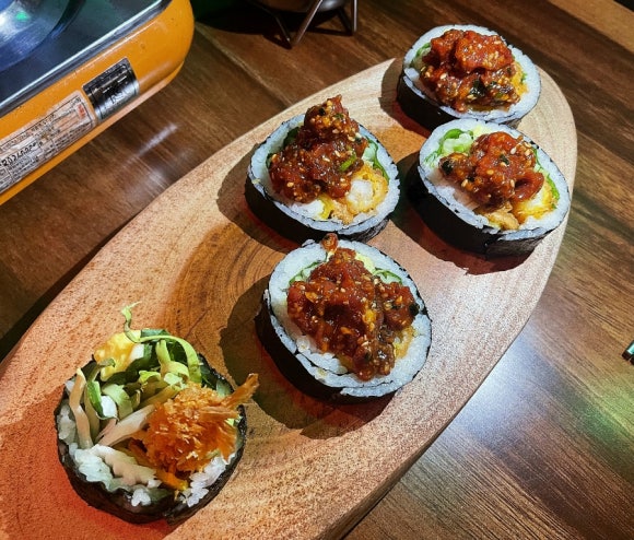 꼬릿집 이미지