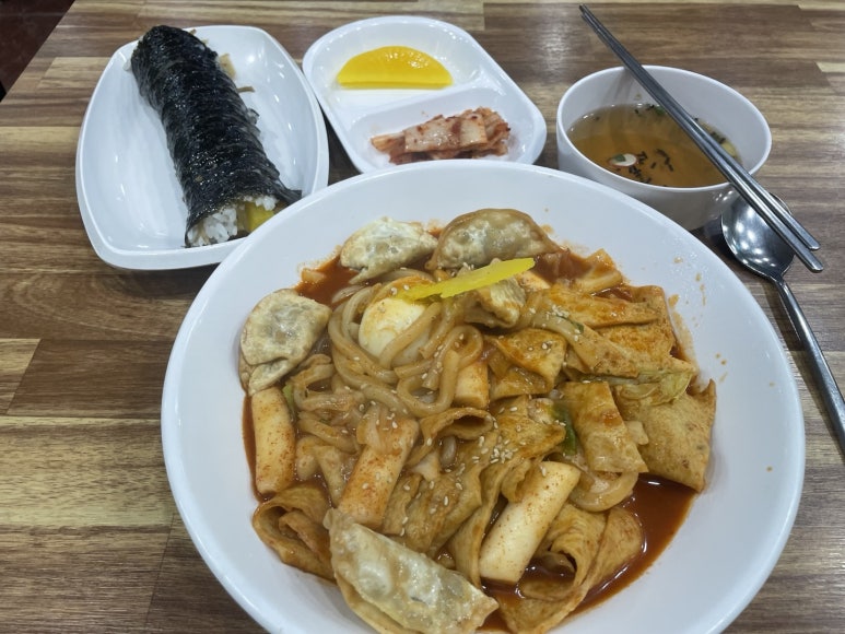 김밥앤돈까스 이미지