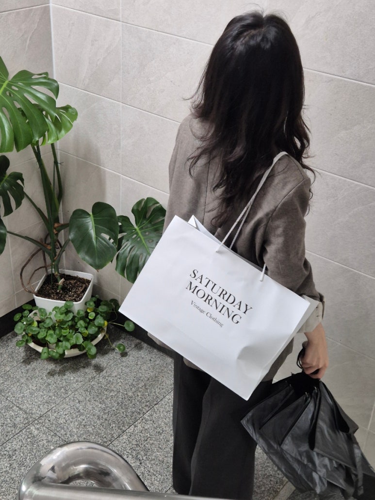 세러데이모닝 이미지