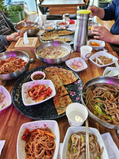 신천도토리새싹요리 이미지
