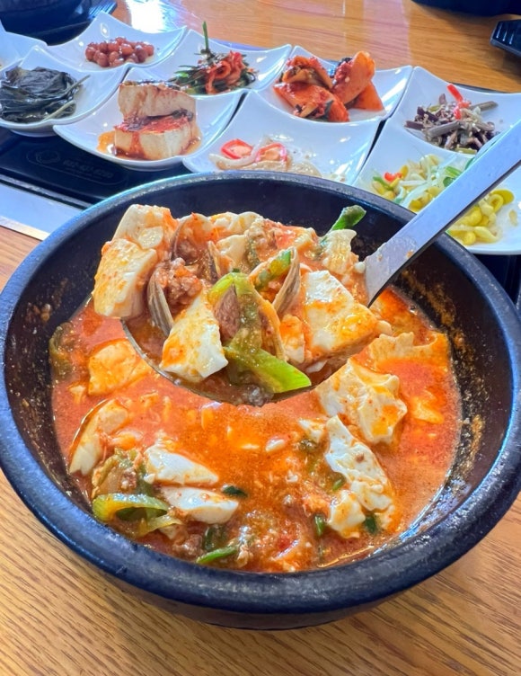 운동장뚝배기 이미지