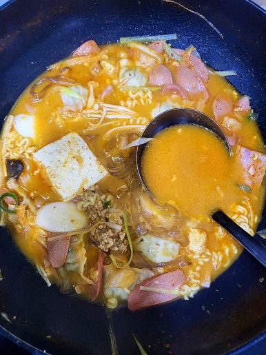토브부대찌개 이미지