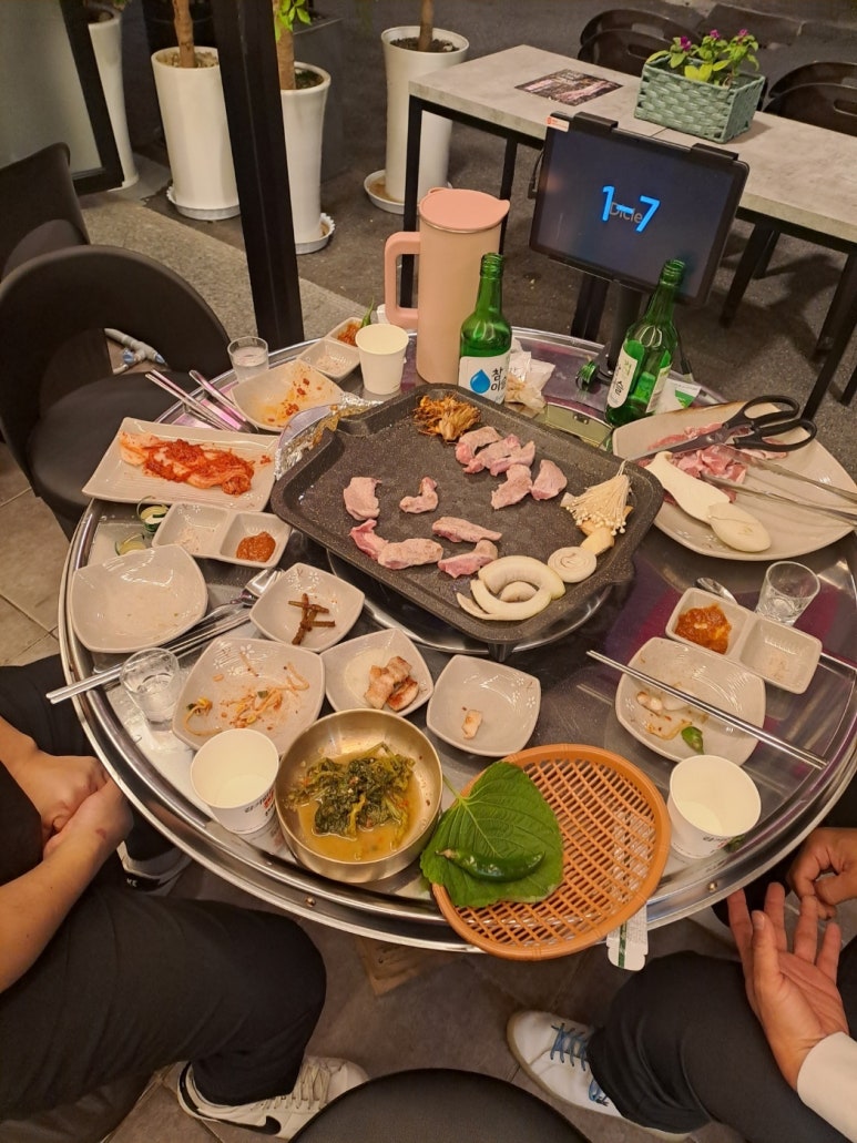꽃돼지생삼겹 이미지
