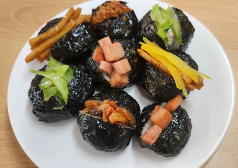 속보이는김밥 이미지