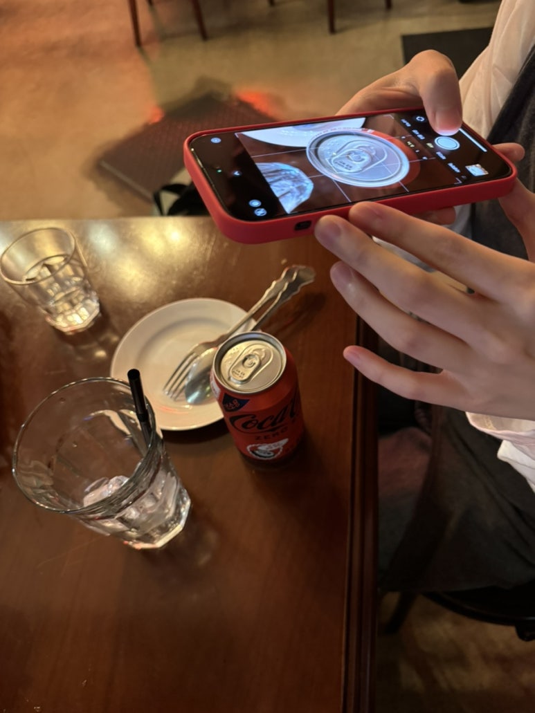 퀸즈테이블 이미지