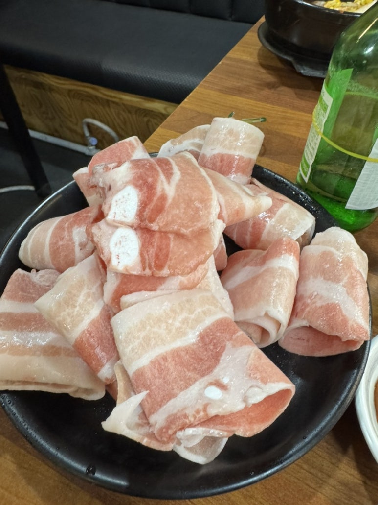 갈비엔삼겹 이미지