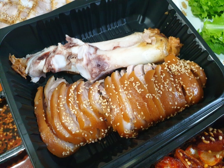 철수네왕족발 이미지