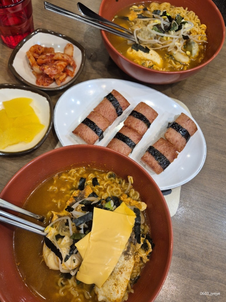틈새라면둔산점 이미지