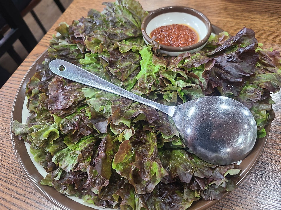 봄내멸치쌈밥 이미지