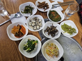 꽃돼지장터 이미지