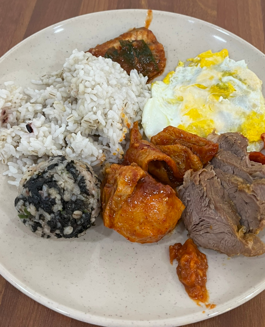 깊은맛한식부페 이미지