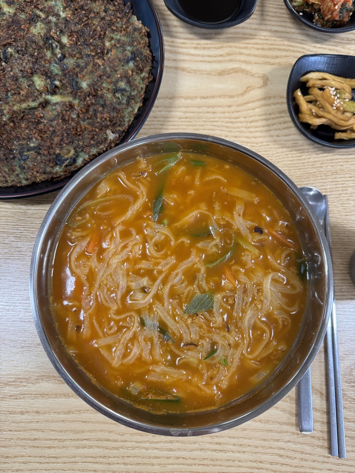 제주보말칼국수 이미지