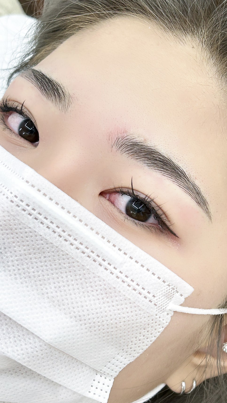 정이브로우 이미지