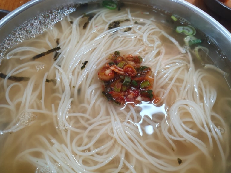 맛좋은멸치국수 이미지