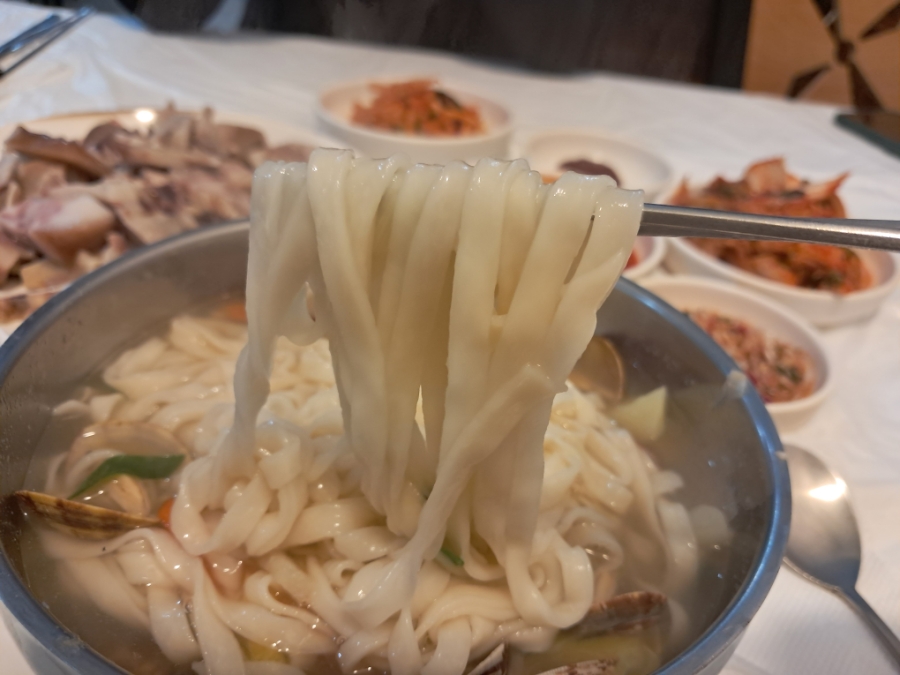 한내해물칼국수 이미지