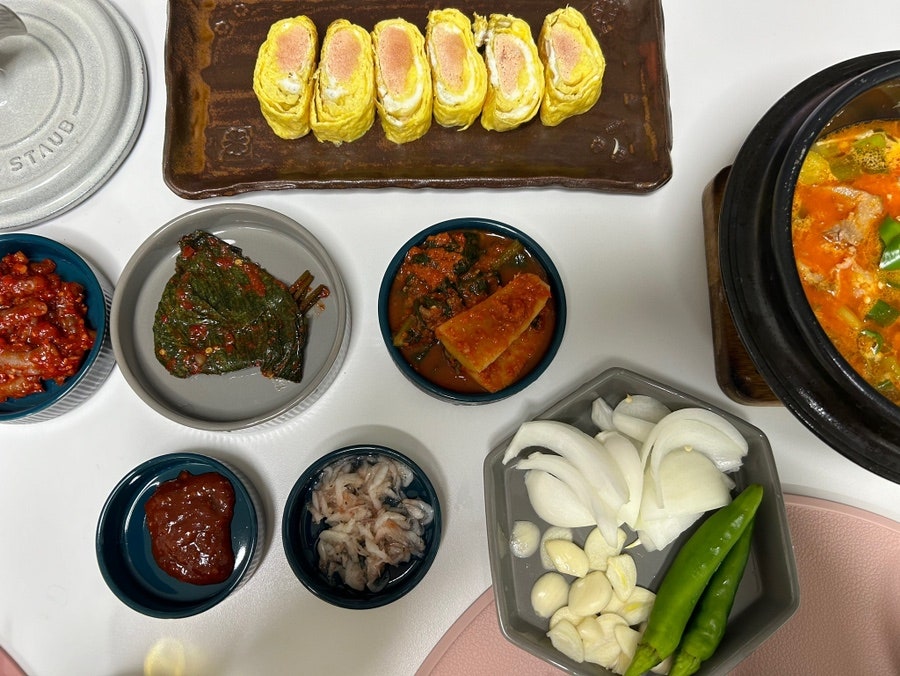 예리미네젓갈 이미지