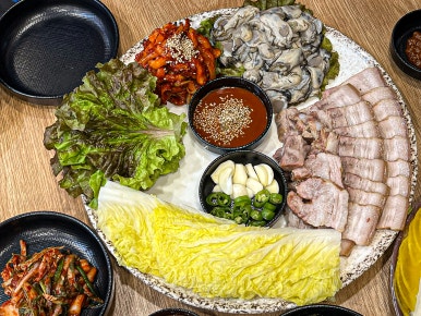 홍두깨칼국수보쌈 이미지