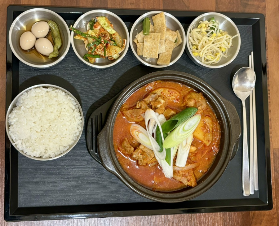 이층식당 이미지