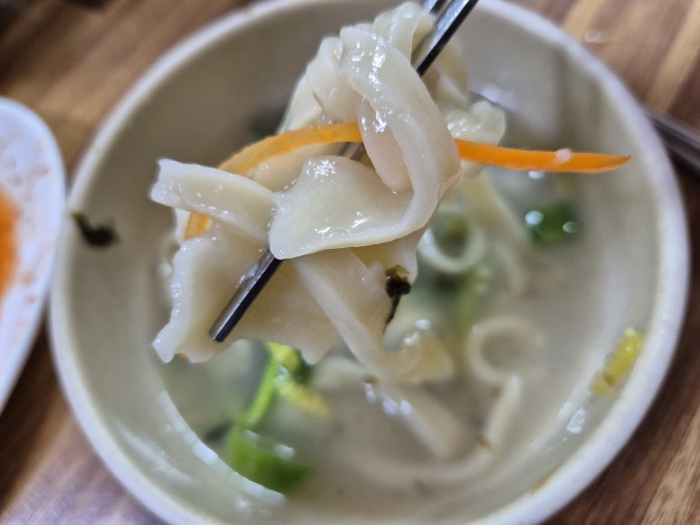 일월바지락 칼국수 이미지
