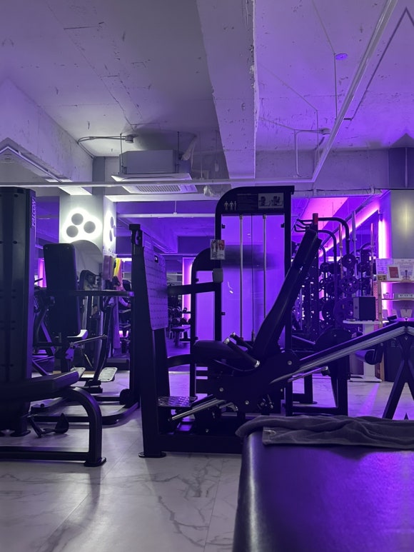 오로라살롱 신중동점 이미지