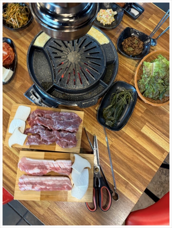 돼지상사 이미지