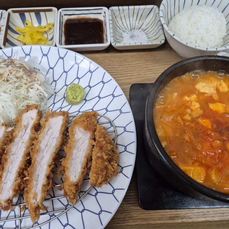 소반돈가스 이미지