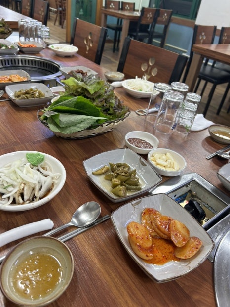 명가유황오리랑돼지 이미지