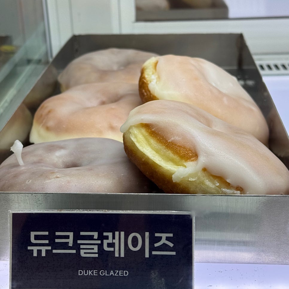 듀크로스터리앤드도넛 이미지
