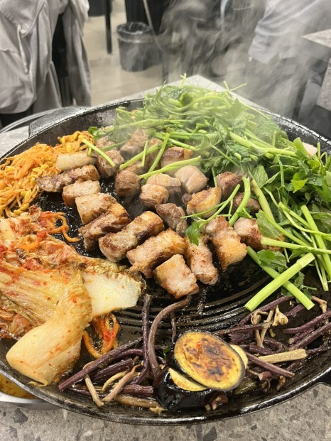 상구네 솥뚜껑 삼겹살 이미지